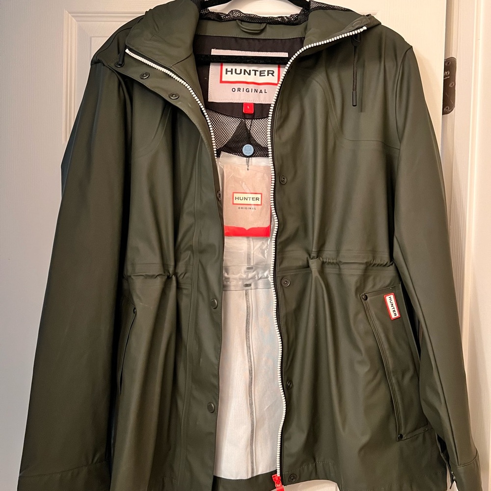 NWT Hunter rubberized women’s rain jacket